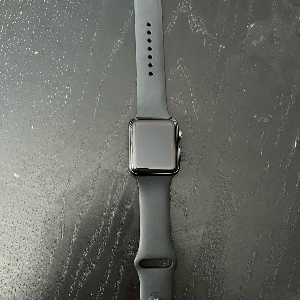 SERIES 3- 42MM APPLE WATCH!!